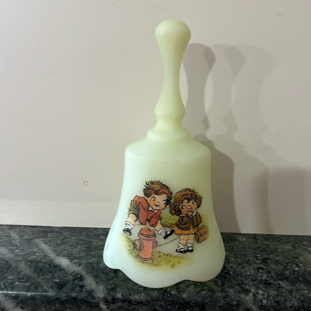 Vintage Fenton Campbell kids “Back to school” bell custard glass